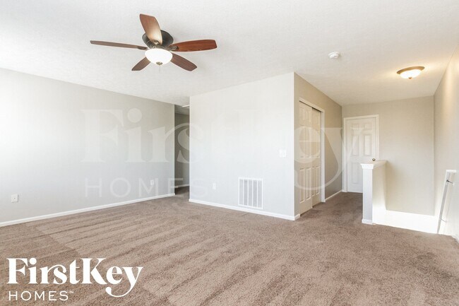 Foto del edificio - 7038 Lancaster Ln