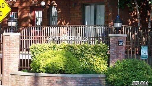 Primary Photo - 108-31 Seaview Ave