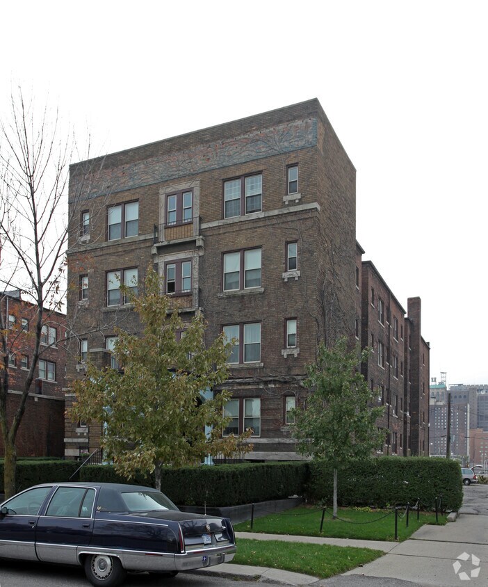 Building Photo - Claridge
