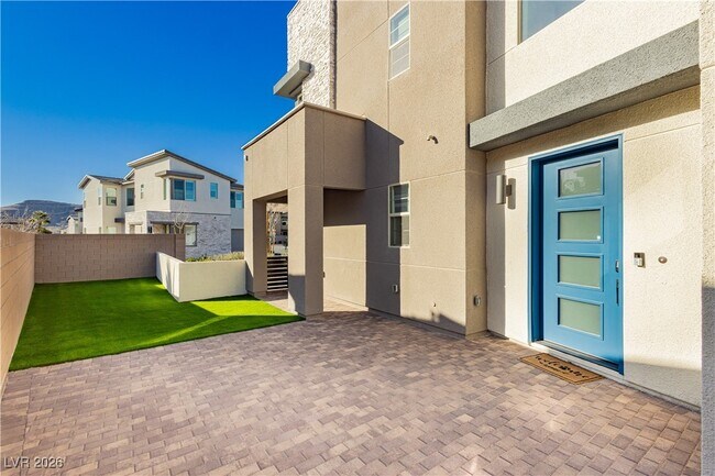 Foto del edificio - 6124 Redstone Hls Dr