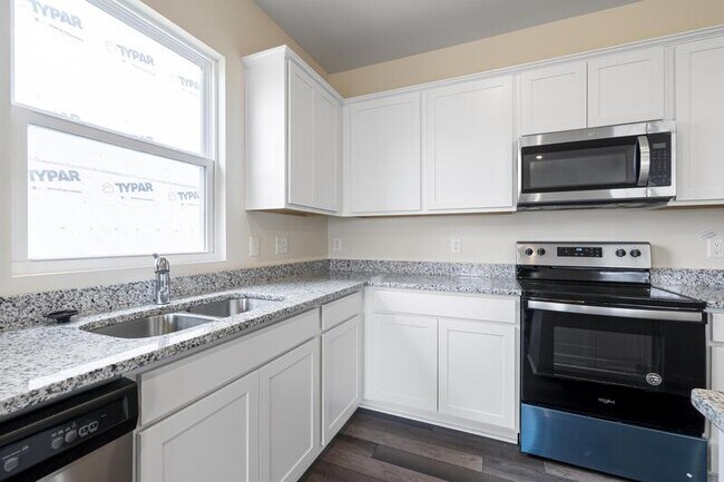 Building Photo - 3536 Pinnacle Peak Dr