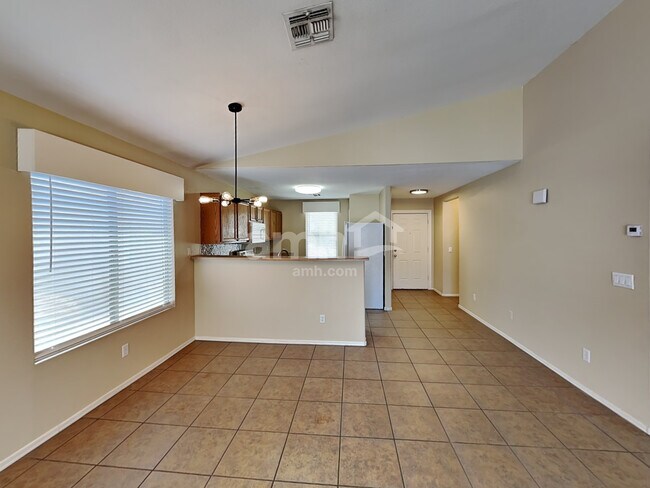 Foto del edificio - 16425 N 113th Dr