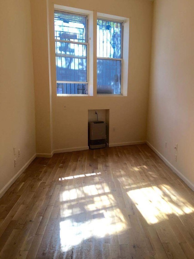Building Photo - 637 Bushwick Ave