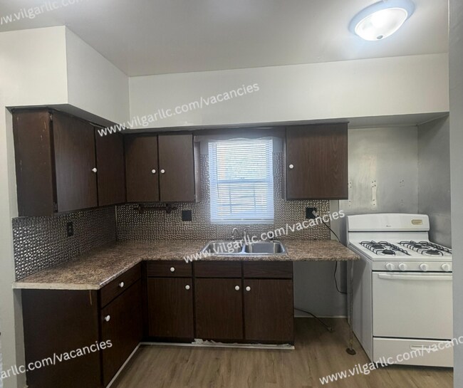Foto del edificio - 4727 Sheffield Ave