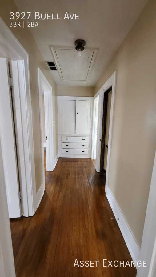 Foto del edificio - 3927 Buell Ave