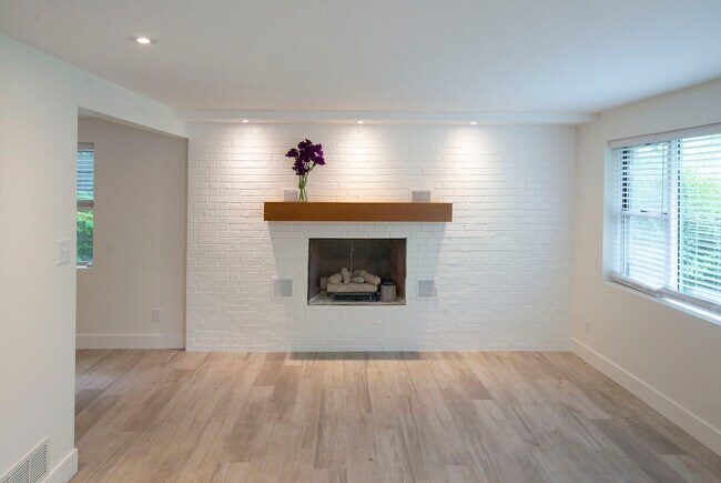 Foto del edificio - 800 Haid Ct