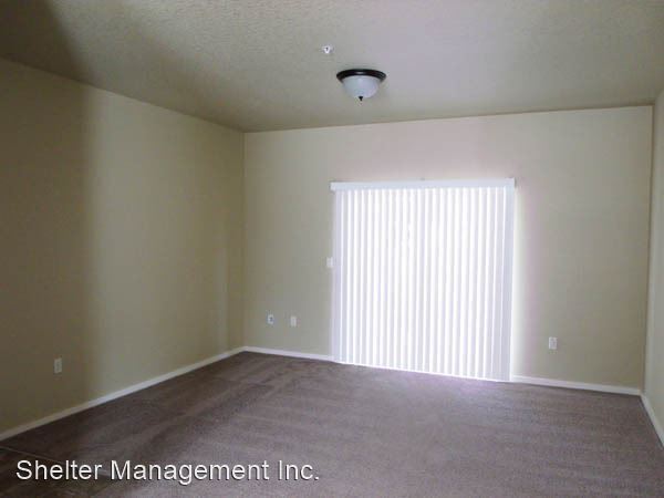 Building Photo - 515 Catron St N