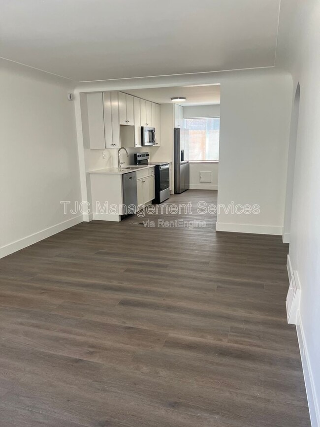 Photo - 433 Harrison St Townhome