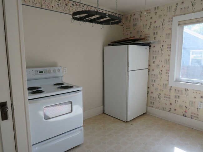 Foto del edificio - Cute and Charming 2 Bed/ 1 Bath Stand Alone Condo!