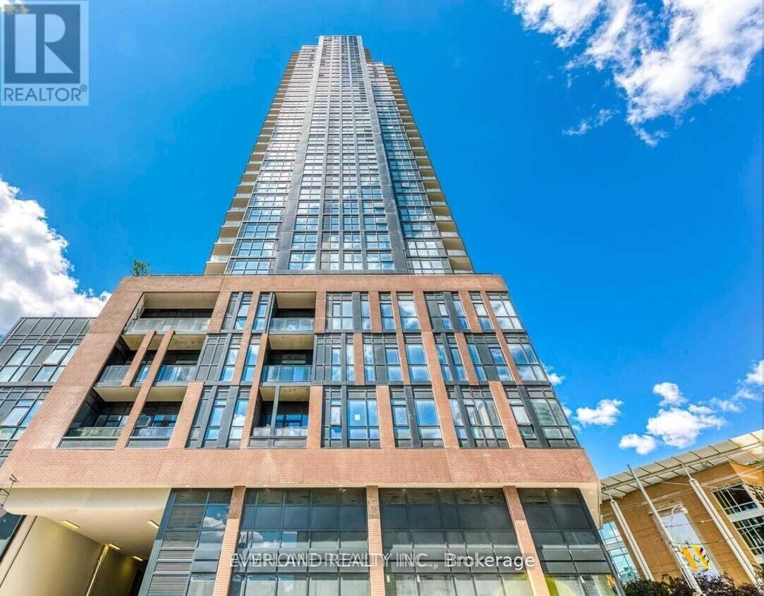 Photo principale - 159-1159 Wellesley St E