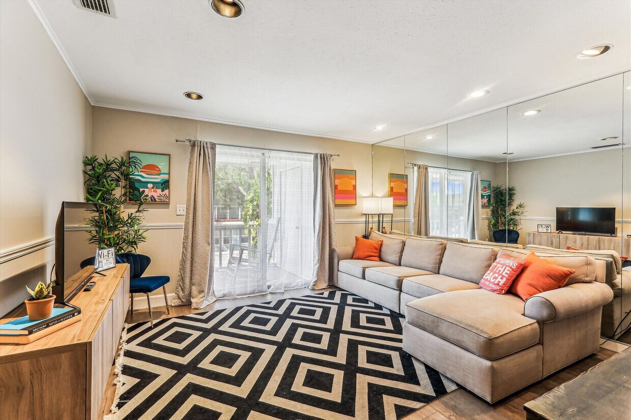 Foto principal - 405 Flagler Blvd