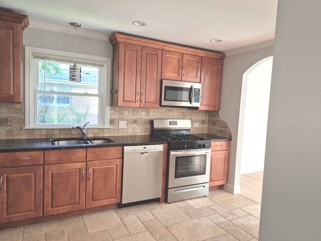 Building Photo - 1508 Evergreen Terrace