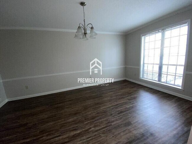 Building Photo - 4988 Ridge Tree Dr