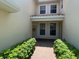 Foto del edificio - 1345 Henley St