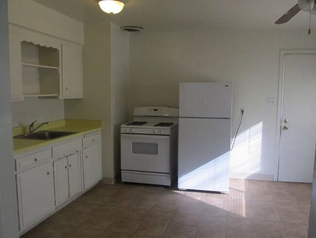 Foto del edificio - Beautiful 2 bedroom 1 bath located in Elk ...