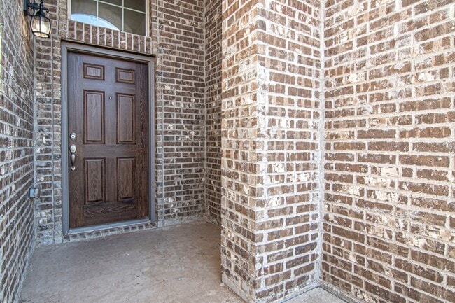 Foto del edificio - 2312 Sky View Rd