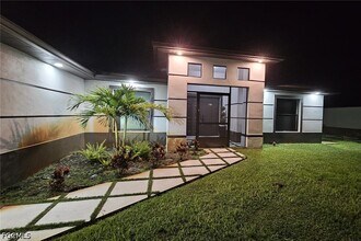 Building Photo - 816 Willard Ave