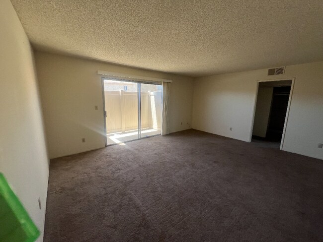 Foto del edificio - 27626 Violin Canyon Rd