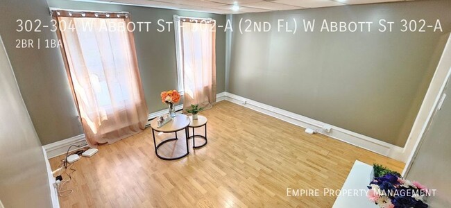 Building Photo - 2nd Floor: 2 Bedroom / 1 Bathroom Apartmen...