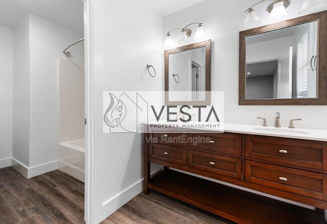 Building Photo - 12 Riddle Rd