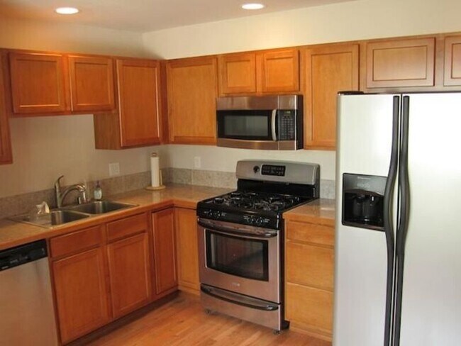 Foto del edificio - 12721 35th Ave NE