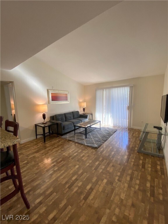 Foto del edificio - 2300 E Silverado Ranch Blvd