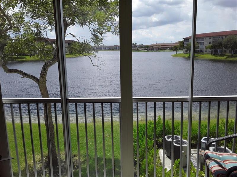 Foto principal - 12950 SW 13th St