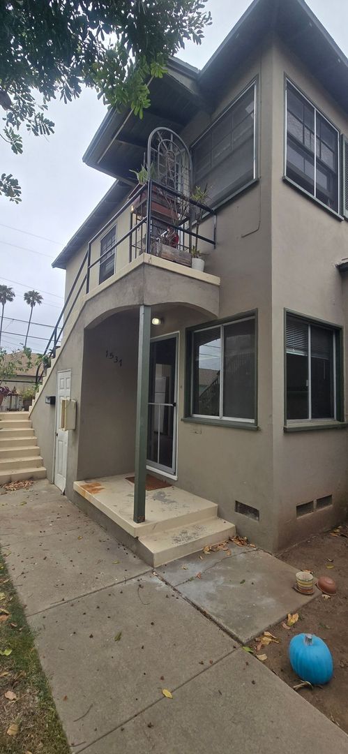 Building Photo - 1533 Chalcedony St