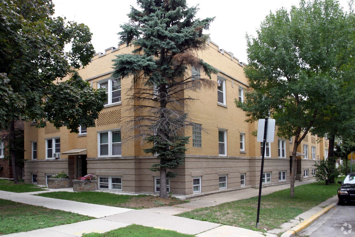Primary Photo - 927 S Monitor Ave
