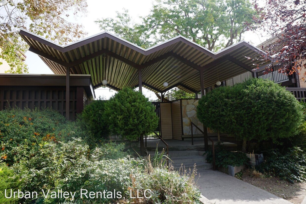 Foto principal - 2 br, 1 bath House - 2070 E. 3335 S. Apt #12