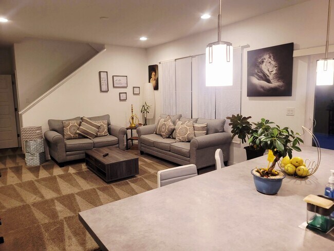 Foto del edificio - 18053 E 107th Ave