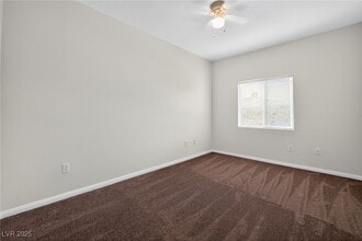 Building Photo - 7701 W Robindale Rd