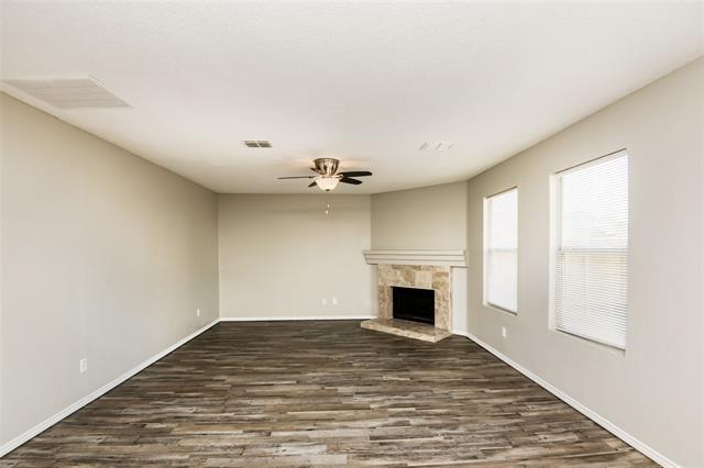 Foto del edificio - 8768 Stonebriar Ln