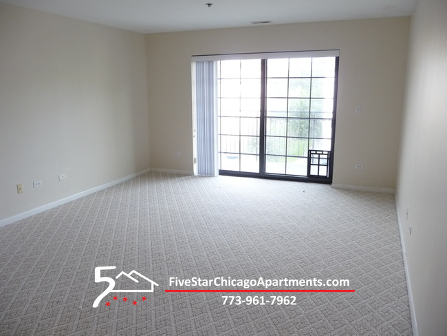 Building Photo - 8255 Skokie Blvd