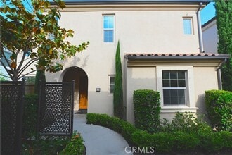Building Photo - 105 Holly Springs