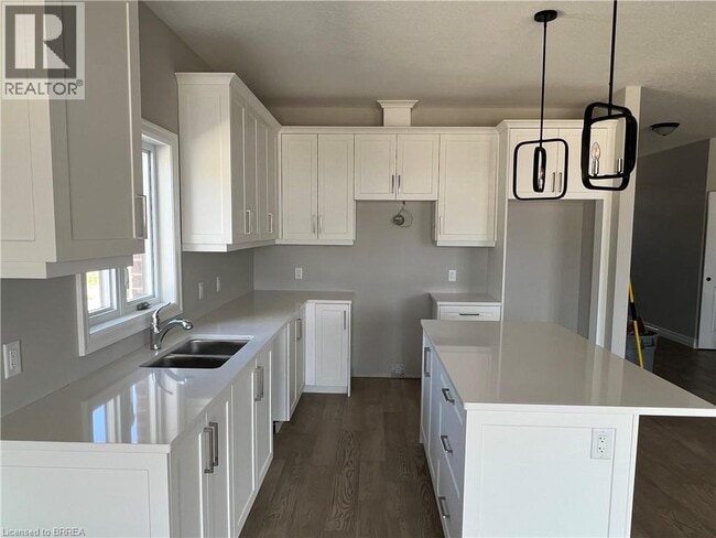 Photo du bâtiment - 247 Charles St