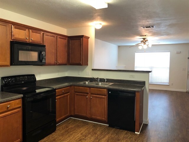 Building Photo - 8060 Logan Drive