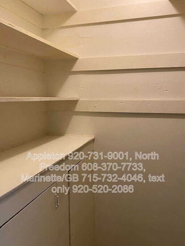 Building Photo - S7559 US-12