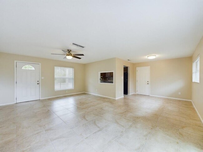 Building Photo - 4302 Alpine Ln