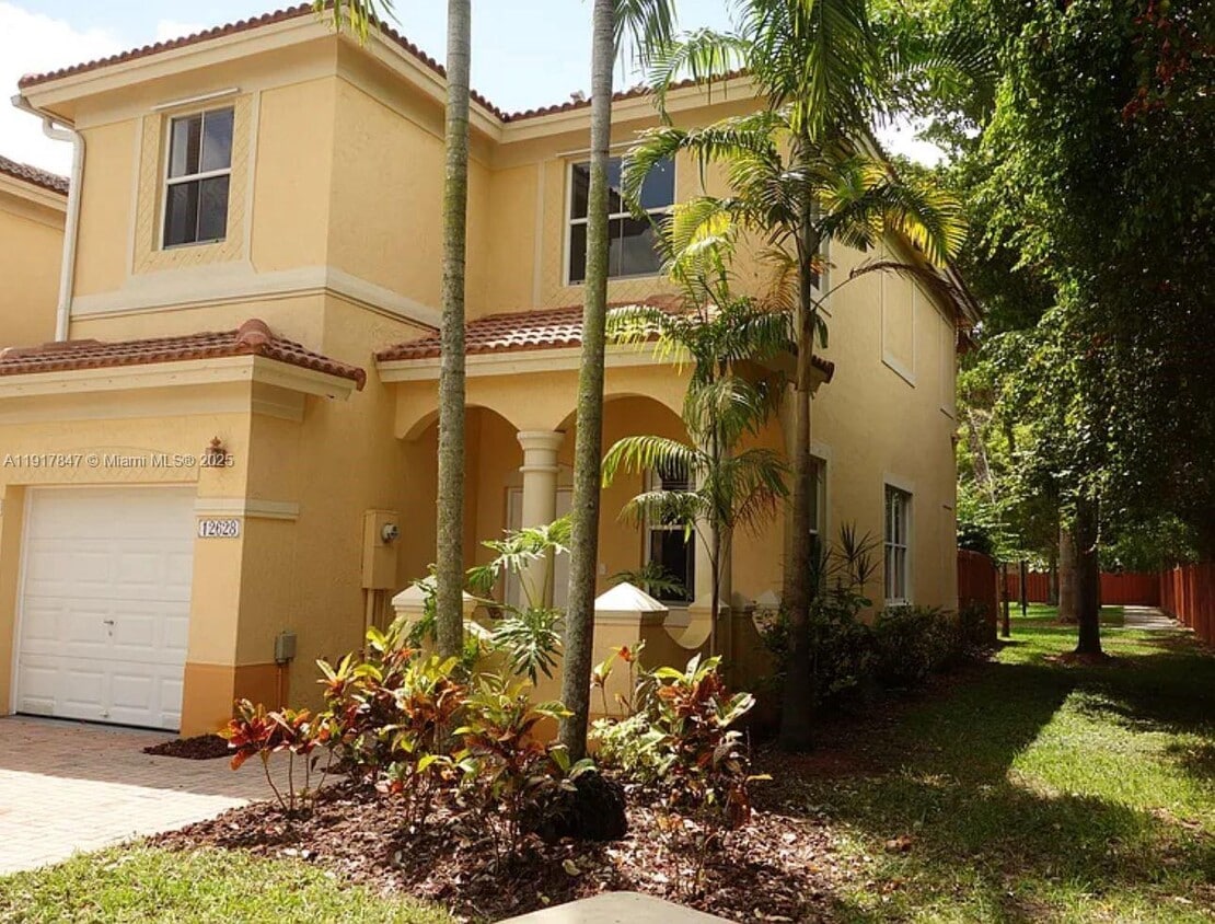 Building Photo - 12628 SW 122nd St