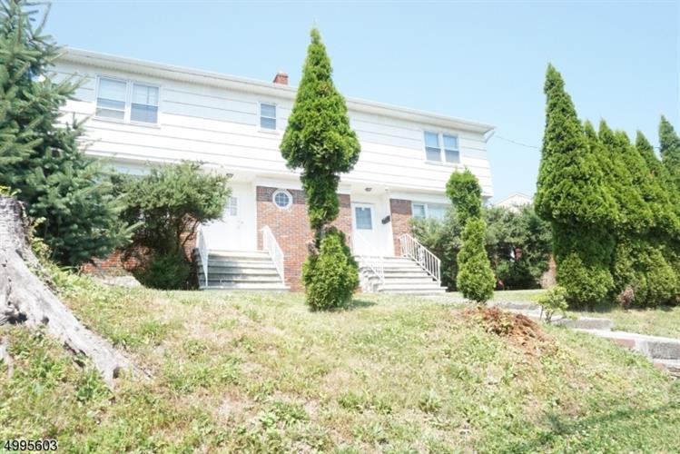 Primary Photo - 728 Pompton Ave