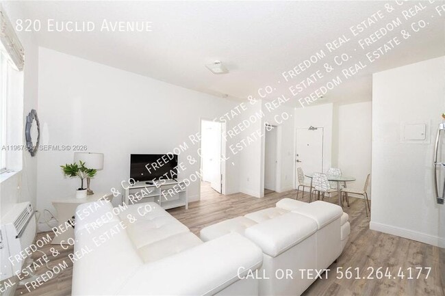 Foto del edificio - 820 Euclid Ave