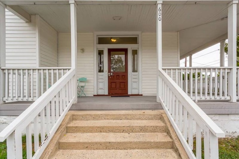 Photo - 600 E Main St
