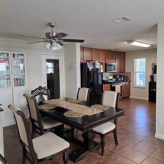 Building Photo - 12006 Audubon Hill Ct