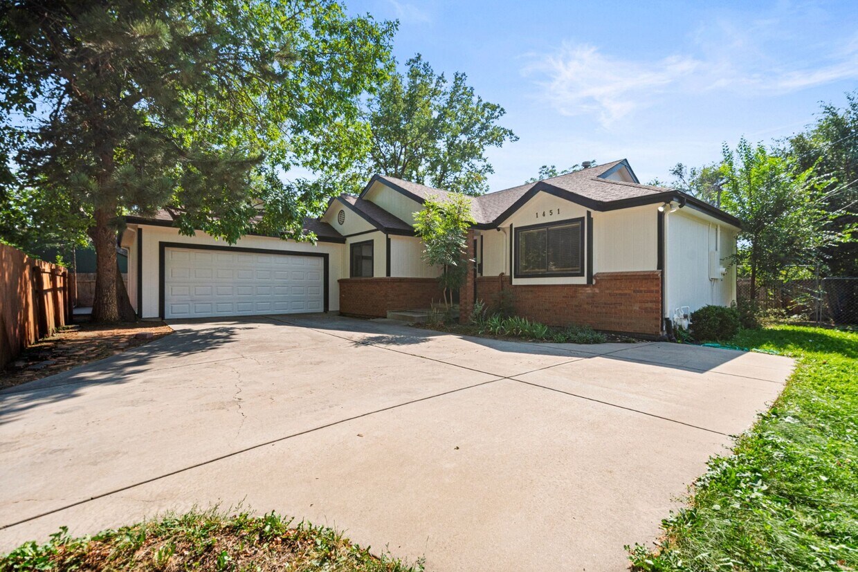 Photo - 1451 S Dahlia St (Denver, CO)