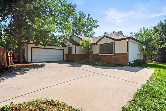 Photo - 1451 S Dahlia St (Denver, CO) House