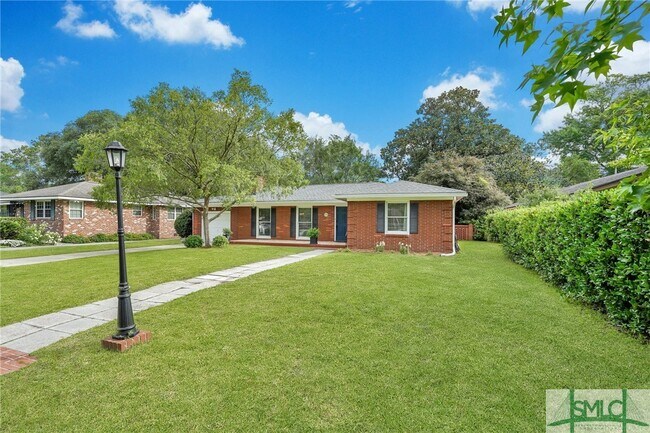 Building Photo - 232 E 64th St