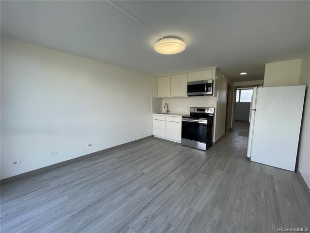 Building Photo - 2211 Ala Wai Blvd