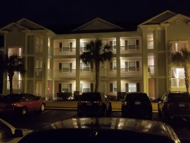 Building Photo - 637 Waterway Village Blvd