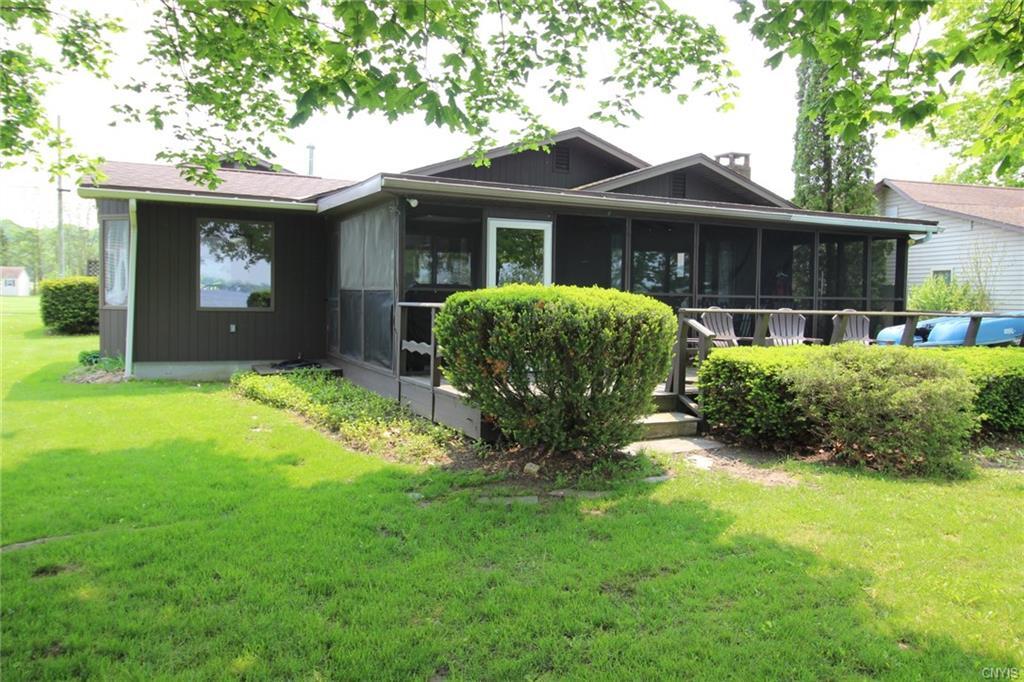Foto principal - 155 Burtis Point Rd